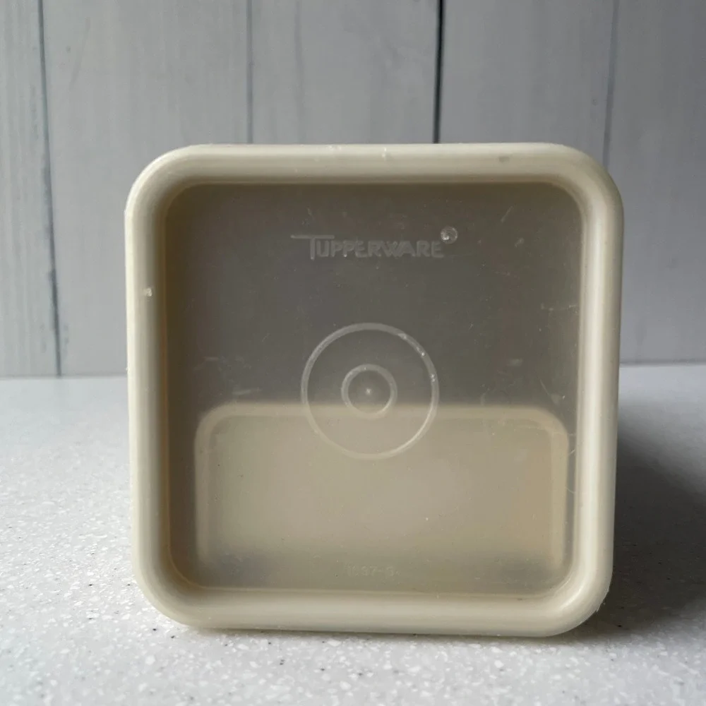 Vintage Tupperware Cheese Cracker Keeper Dispenser Almond Cream 1696-1 with Lid